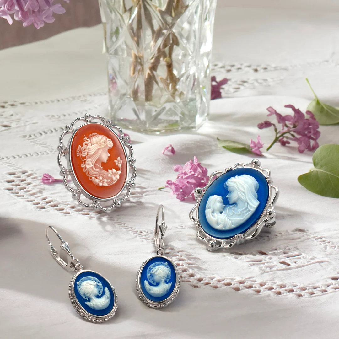 Classic Antique Brooche Pin Blue White Victorian Lady Cameo Pendant & Necklace - Image 13