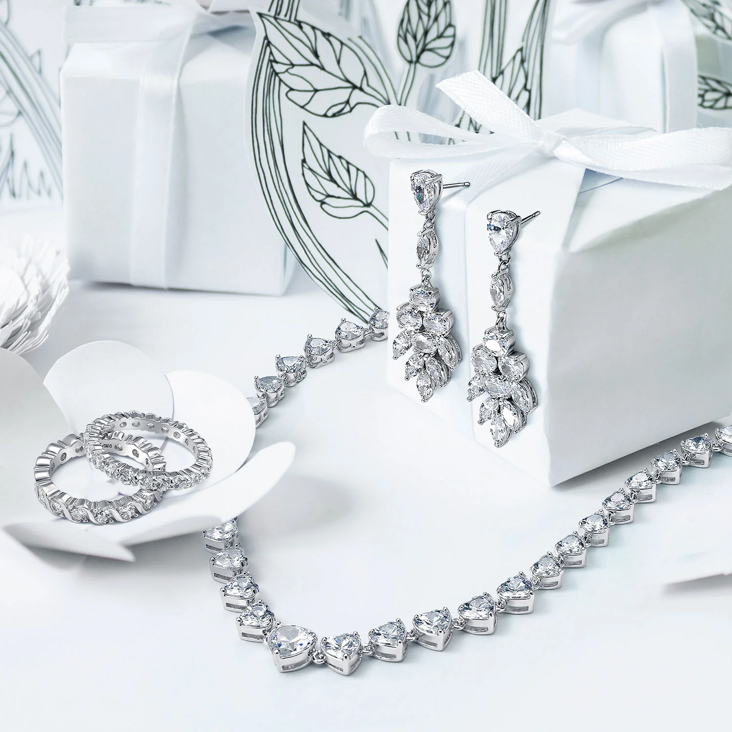 Classic Graduated Cubic Zirconia Heart Shape CZ Tennis Necklace Statement Collar - Image 5