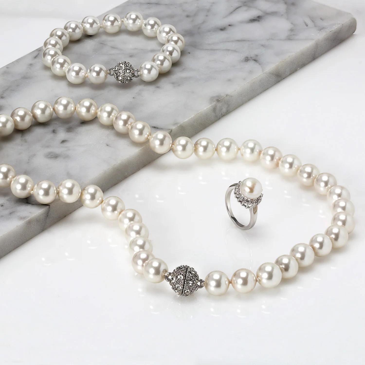 Classic Faux 10MM White Pearl Strand Necklace Crystal Ball Clasp 16 Inch - Image 6