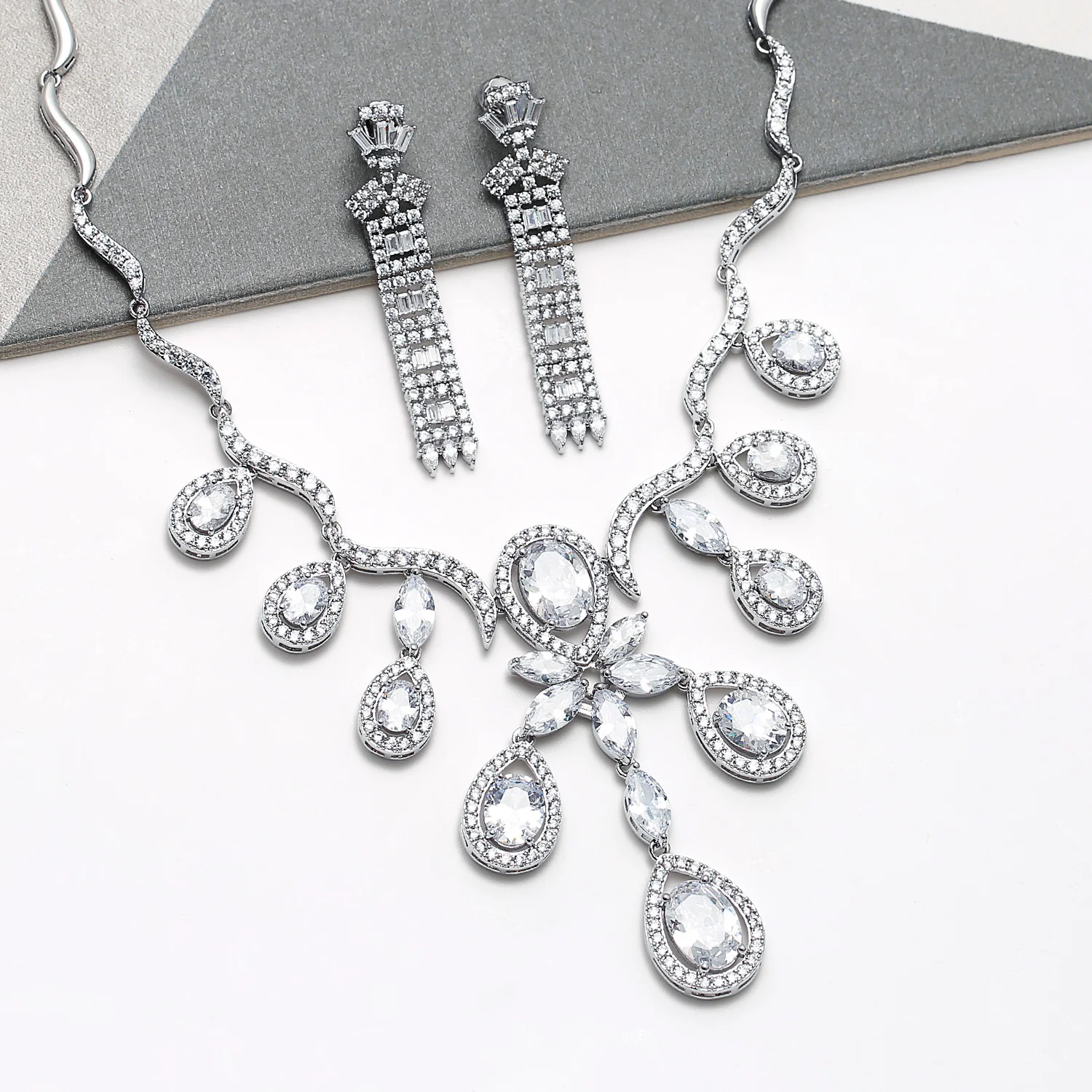Vintage Art Deco Collar Necklace Set with Teardrop CZ and Earrings Silver Plated - Image 13
